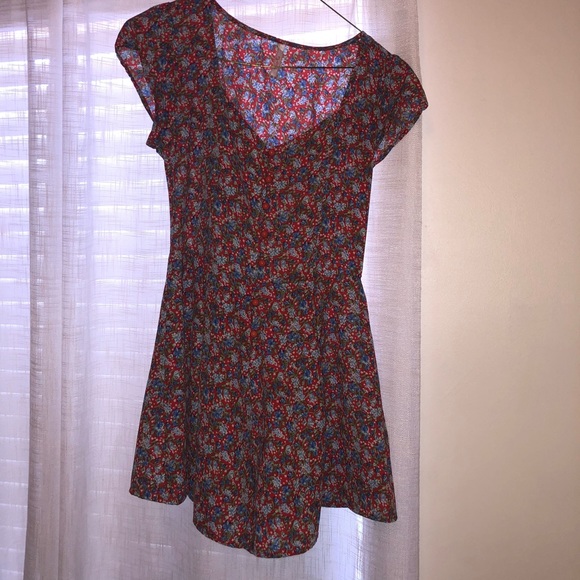 Pants - Float, floral low cut romper!